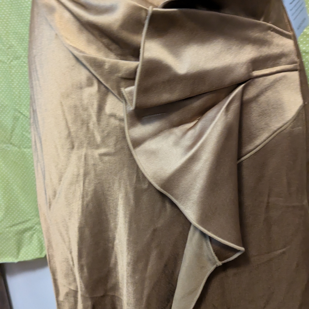 Elegant Brown Satin Evening Dress - Picture 5 of 6